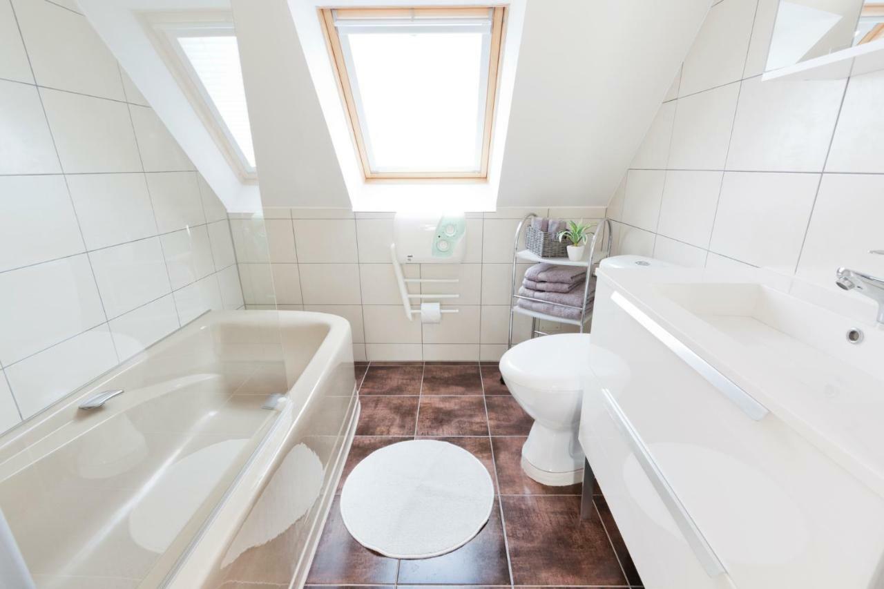 Appartement Donna Rhinau Exteriör bild